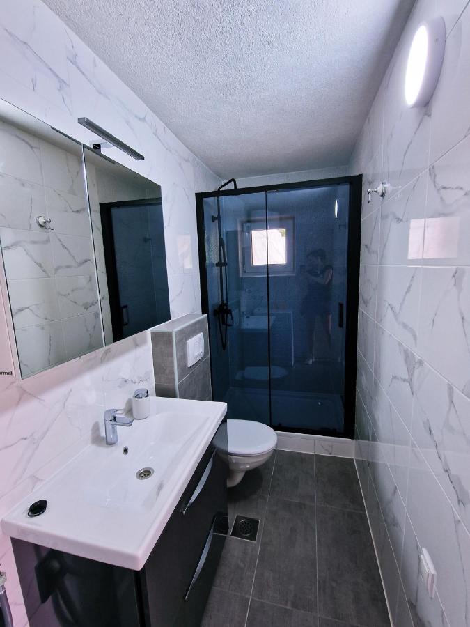 Hotel Kuca Za Odmor Dobrila Jelsa  Esterno foto