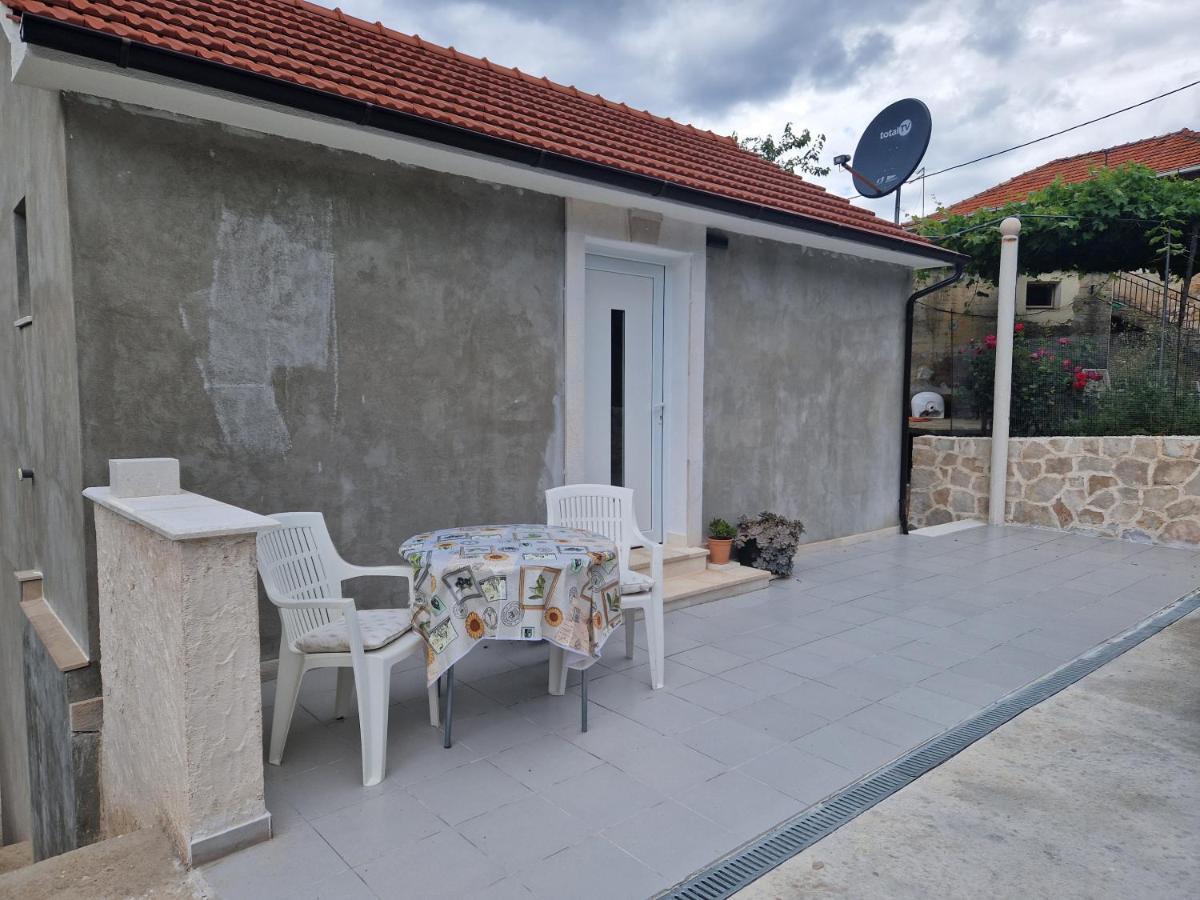 Hotel Kuca Za Odmor Dobrila Jelsa  Esterno foto