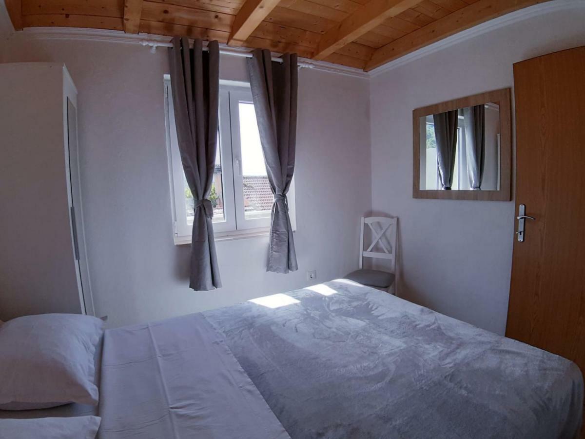 Hotel Kuca Za Odmor Dobrila Jelsa  Esterno foto