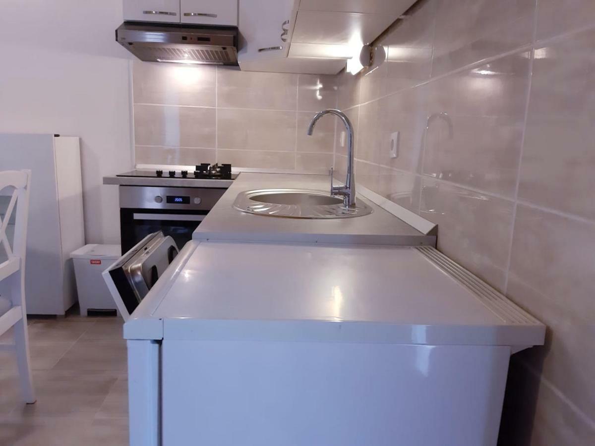 Hotel Kuca Za Odmor Dobrila Jelsa  Esterno foto