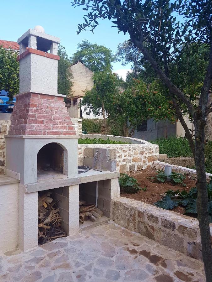 Hotel Kuca Za Odmor Dobrila Jelsa  Esterno foto